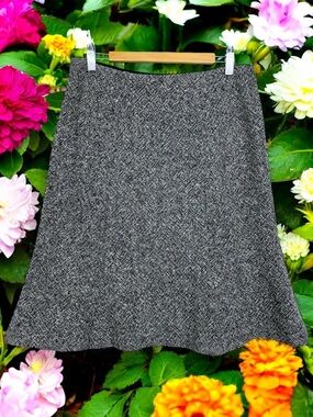 GAP Tweed Wool Blend Ruffle Flounce Trumpet Hem Flippy A Line Skirt Neutral 8